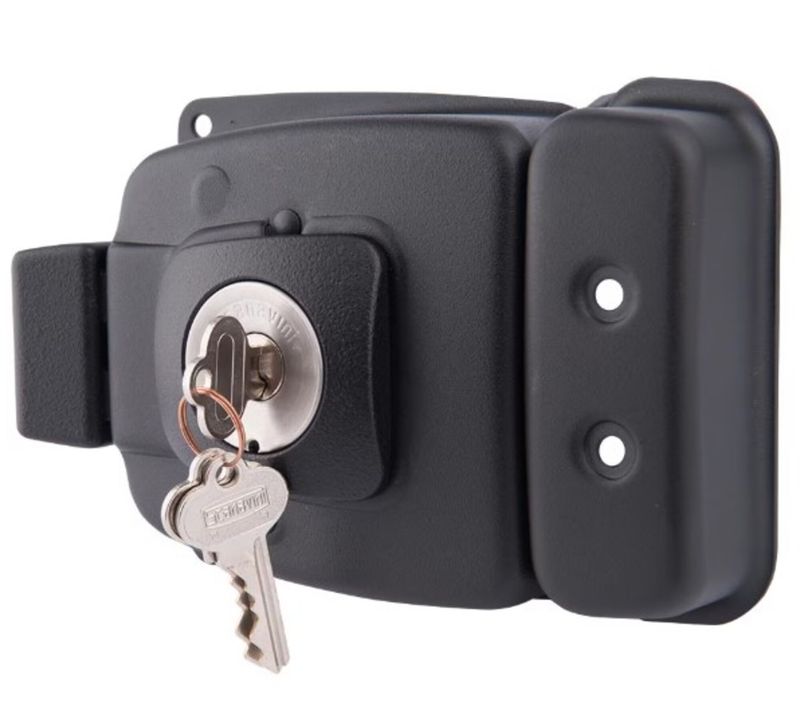 1-CERRADURA-SOBREPONER-2002-30-NEGRA-SCANAVINI.jpg
