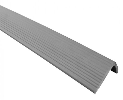 Nariz De Grada Pvc 37X37Mm X3Mt Flexible Gris Cnp