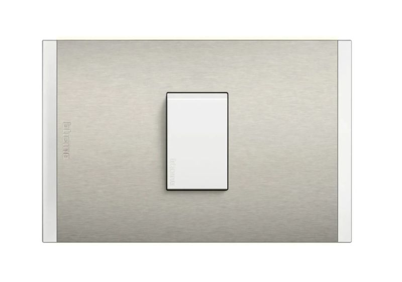 INTERRUPTOR-9-24-10A-BLANCO-PL1P-METAL-ALUMINIO-AF2101EBMN.jpg