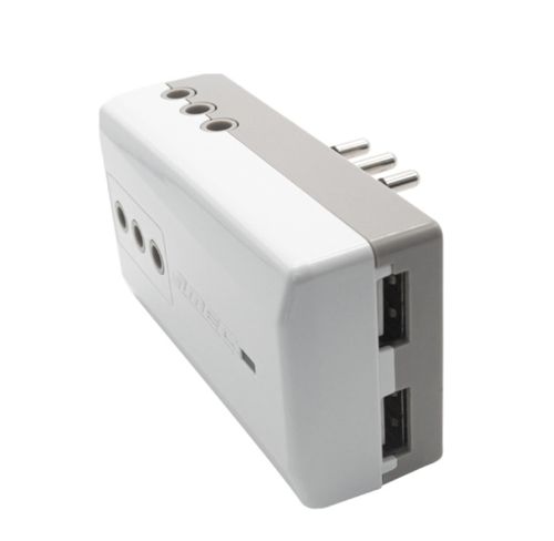 Macho Adaptador Triple + 2 Puertos Usb 2.4A Blanco/Negro