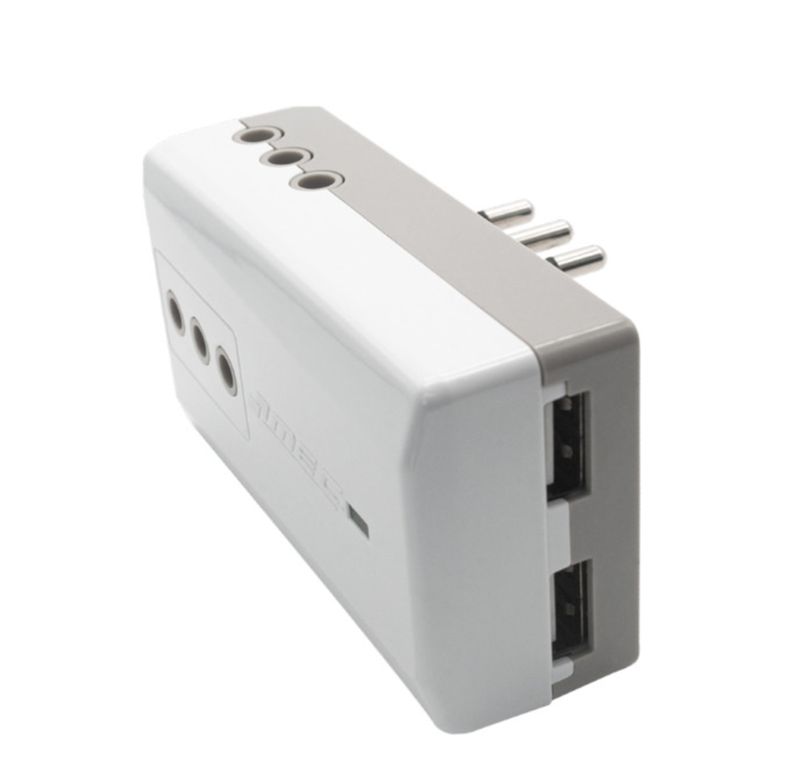 Macho-Adaptador-Triple--2-Puertos-USB-2-4A-BLANCO-NEGRO.jpg